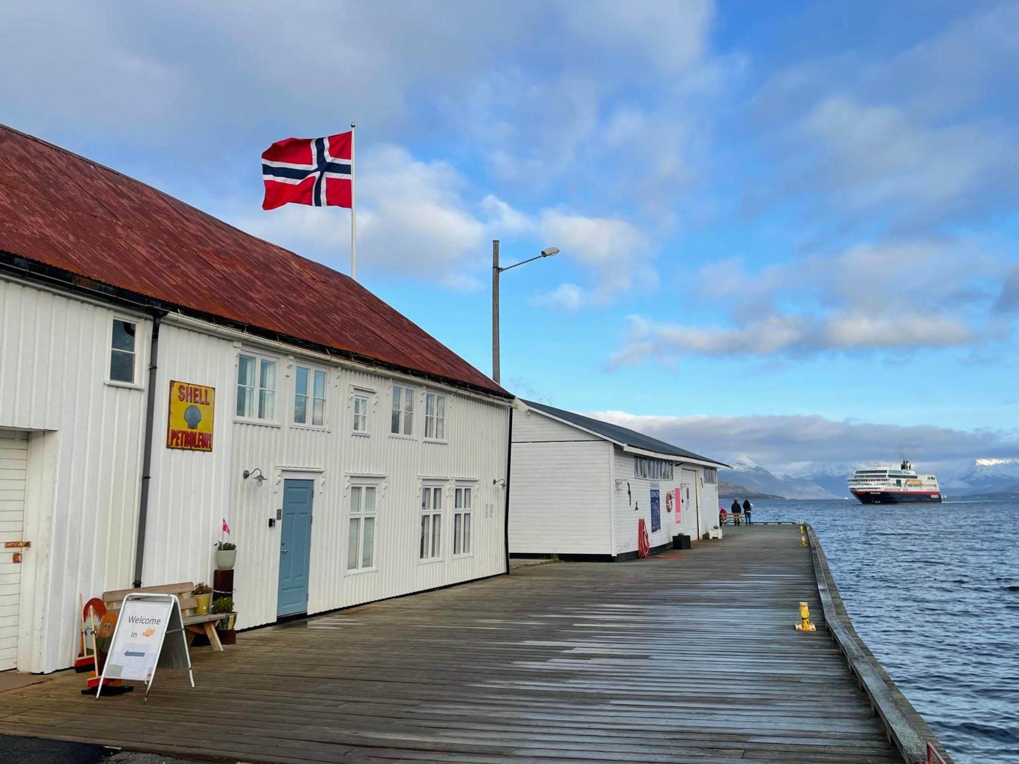 1. Etg I Dampskipsbrygga, Lodingen Havn المظهر الخارجي الصورة